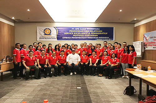 Training Service Excellence dan Motivasi Karyawan