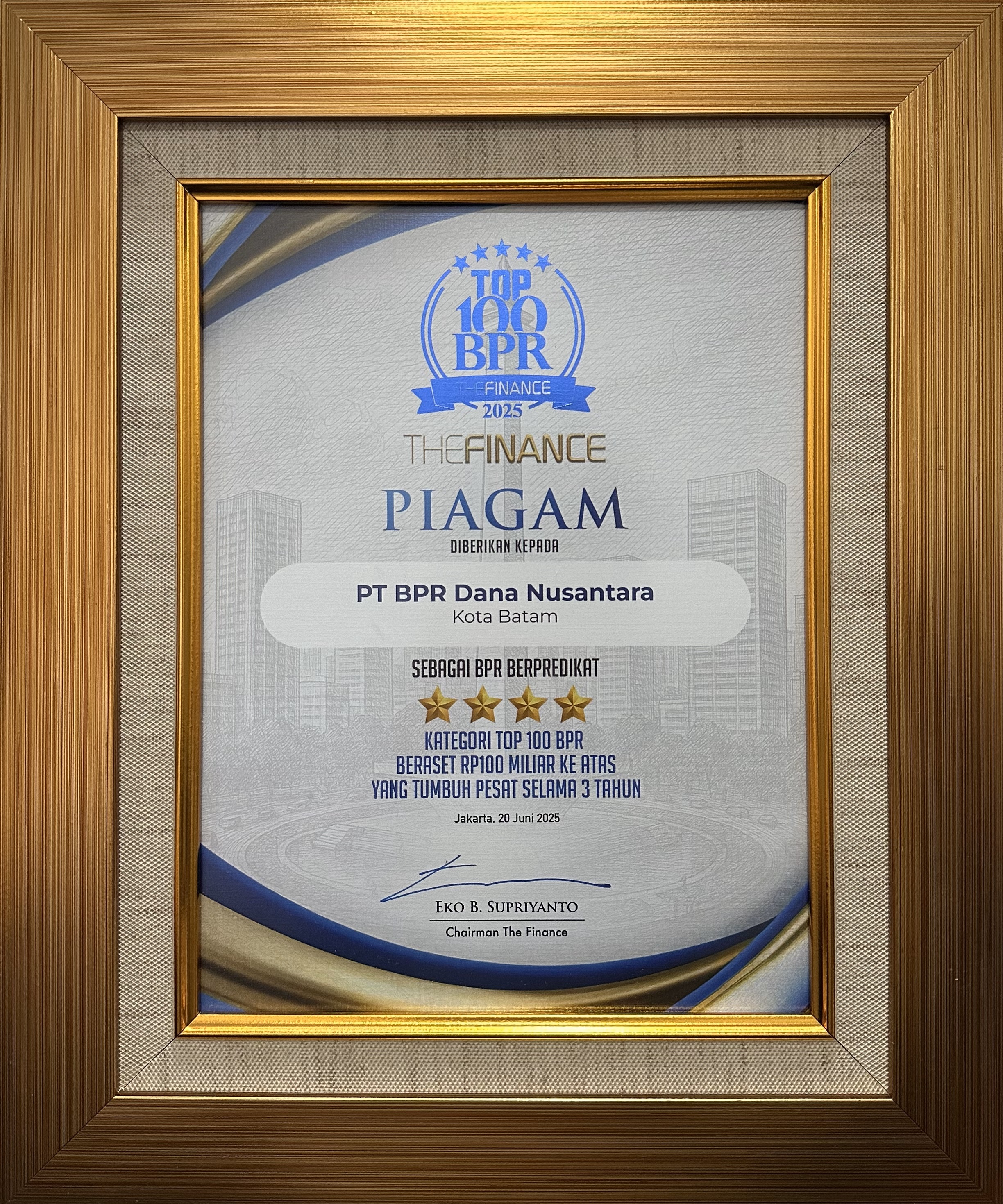 Piagam Penghargaan