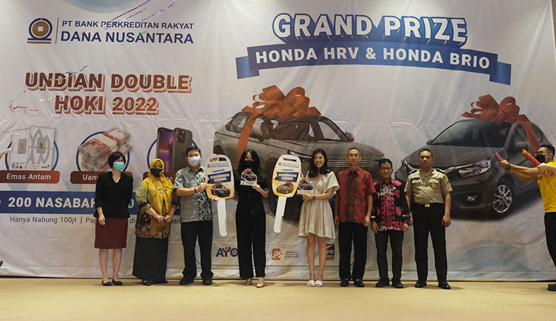 BPR Dana Nusantara Gelar Undian Hadiah ke Nasabah, Grandprize Dua Unit Mobil